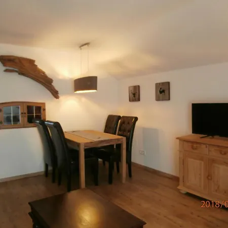 Anna I Apartment